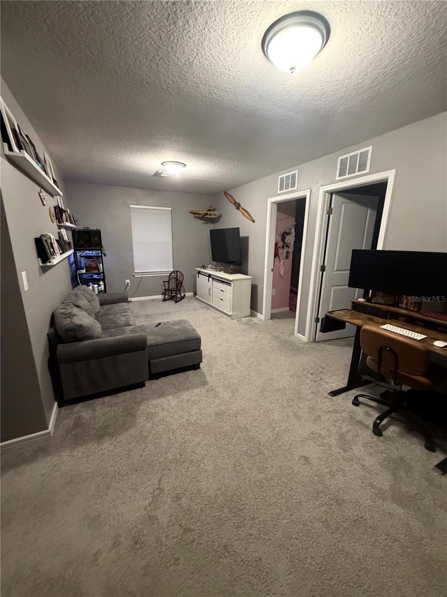 9126 ROYAL RIVER CIR — photo 16