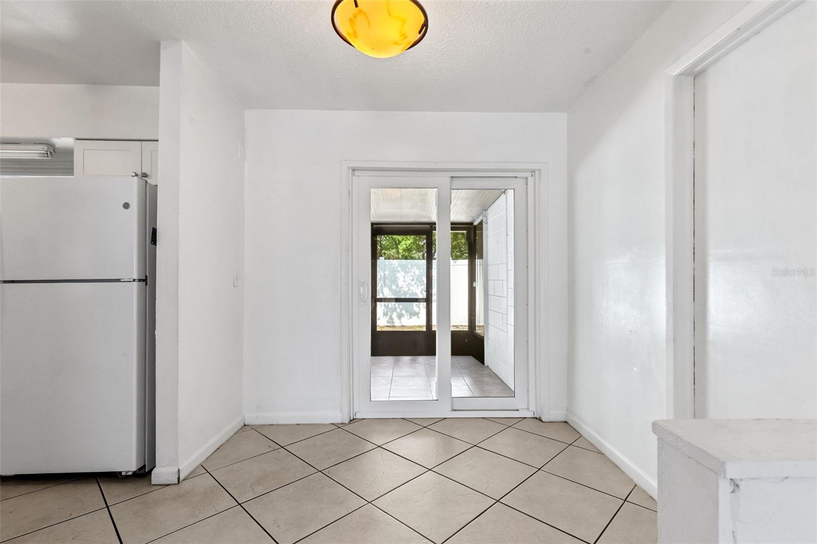 5923 YORKSHIRE RD — photo 7
