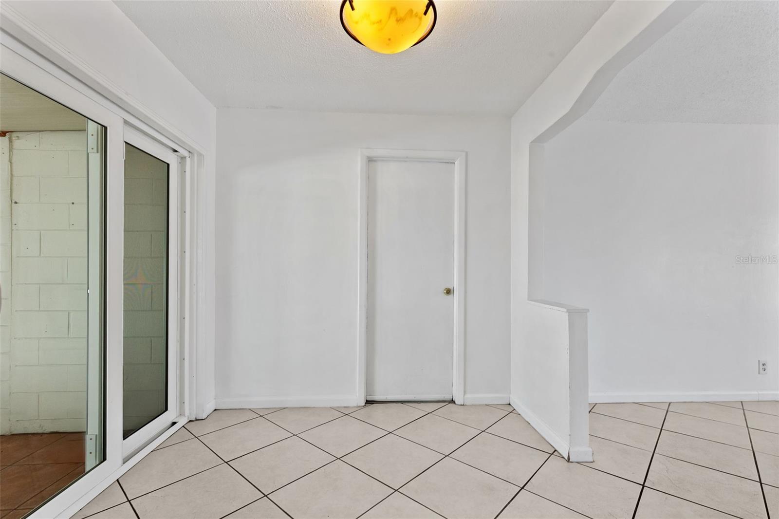 5923 YORKSHIRE RD — photo 13