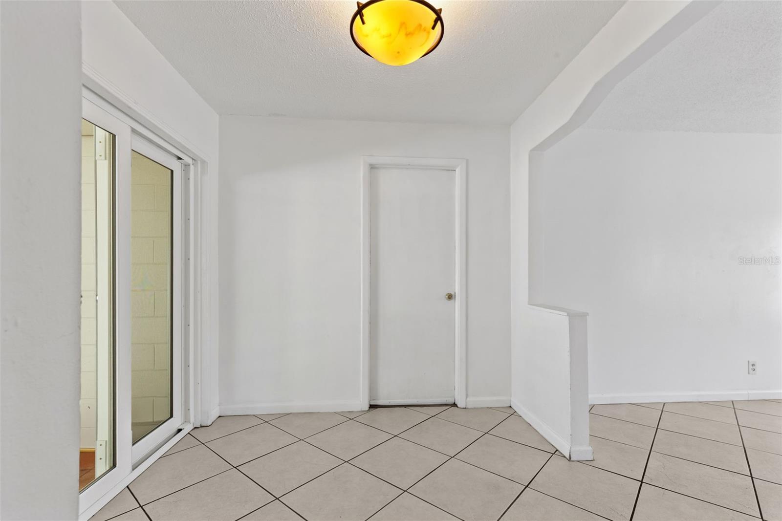 5923 YORKSHIRE RD — photo 12