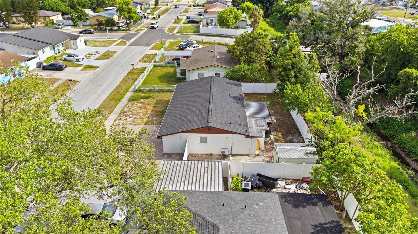 5923 YORKSHIRE RD — photo 33