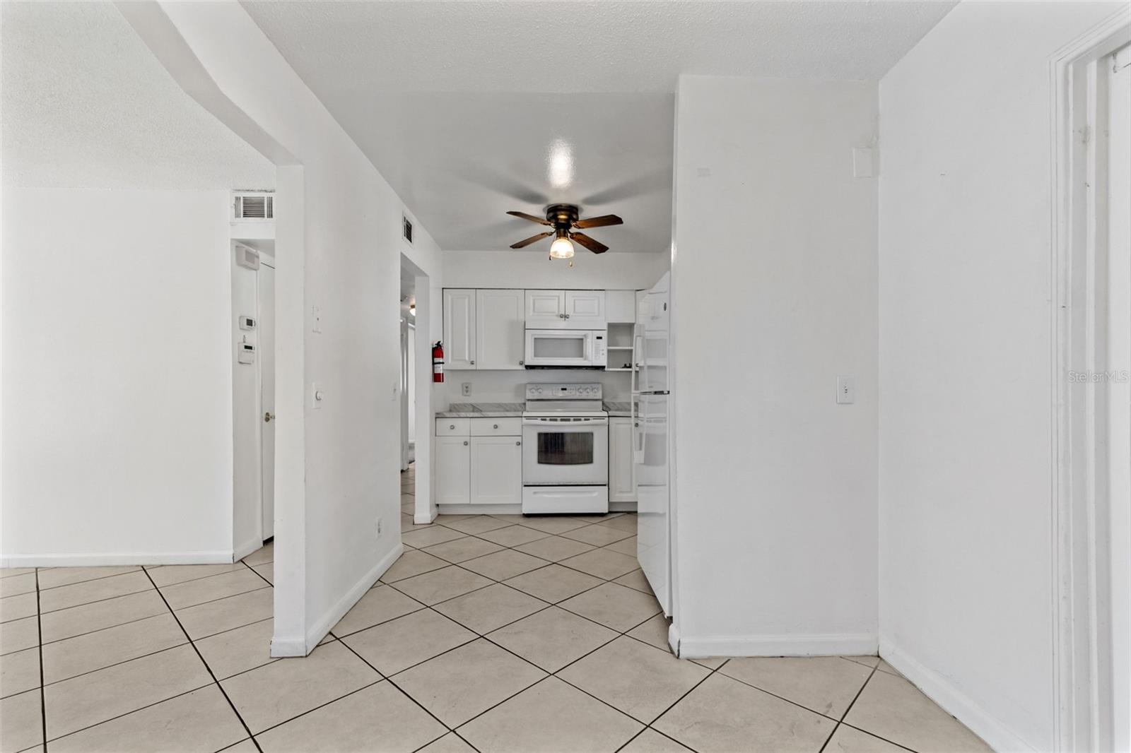 5923 YORKSHIRE RD — photo 8