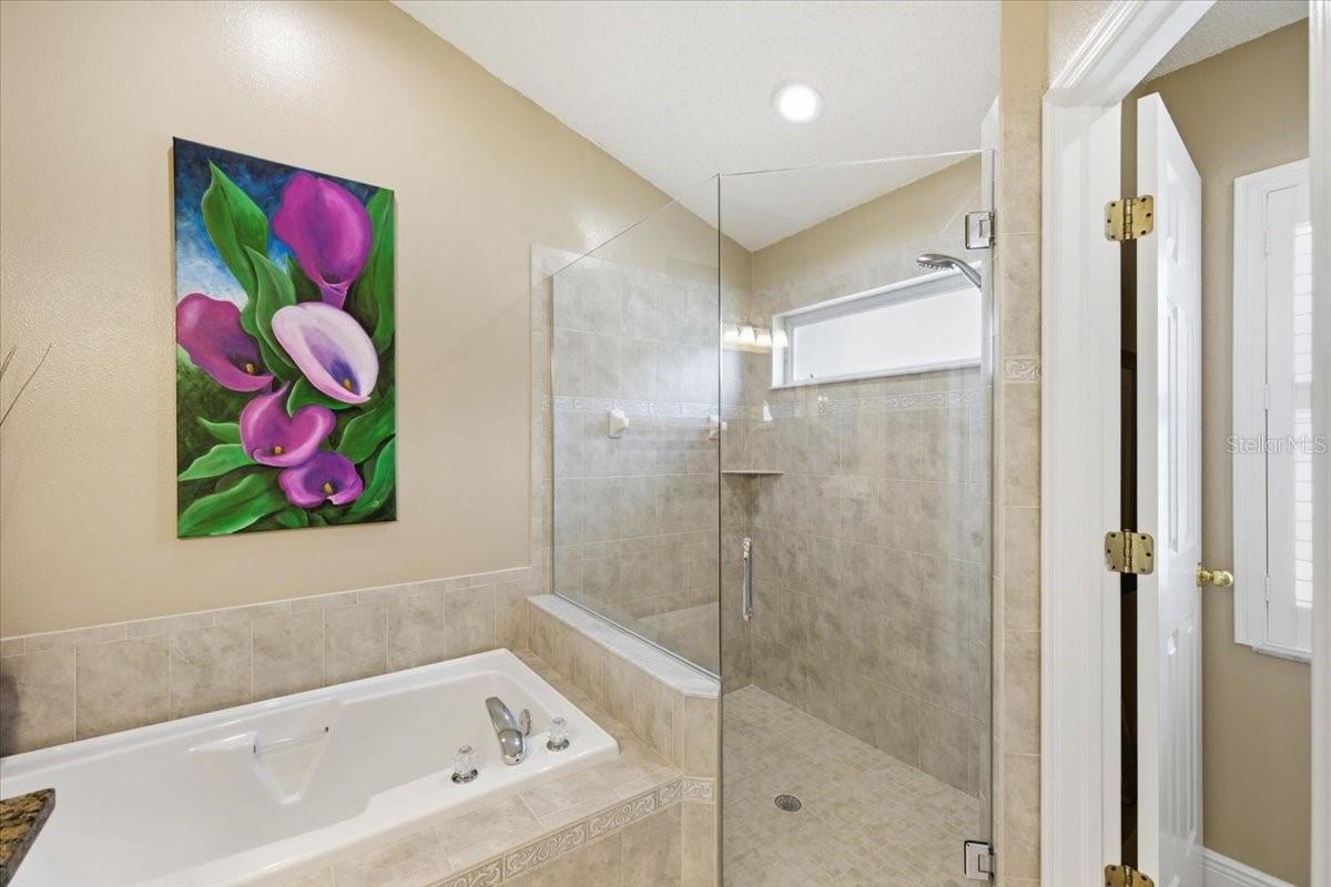 392 TAVERNIER CIR — photo 34