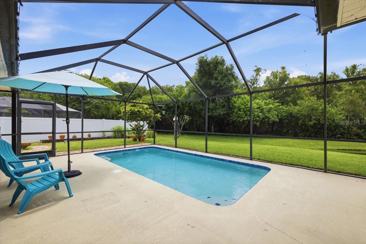 392 TAVERNIER CIR — photo 23