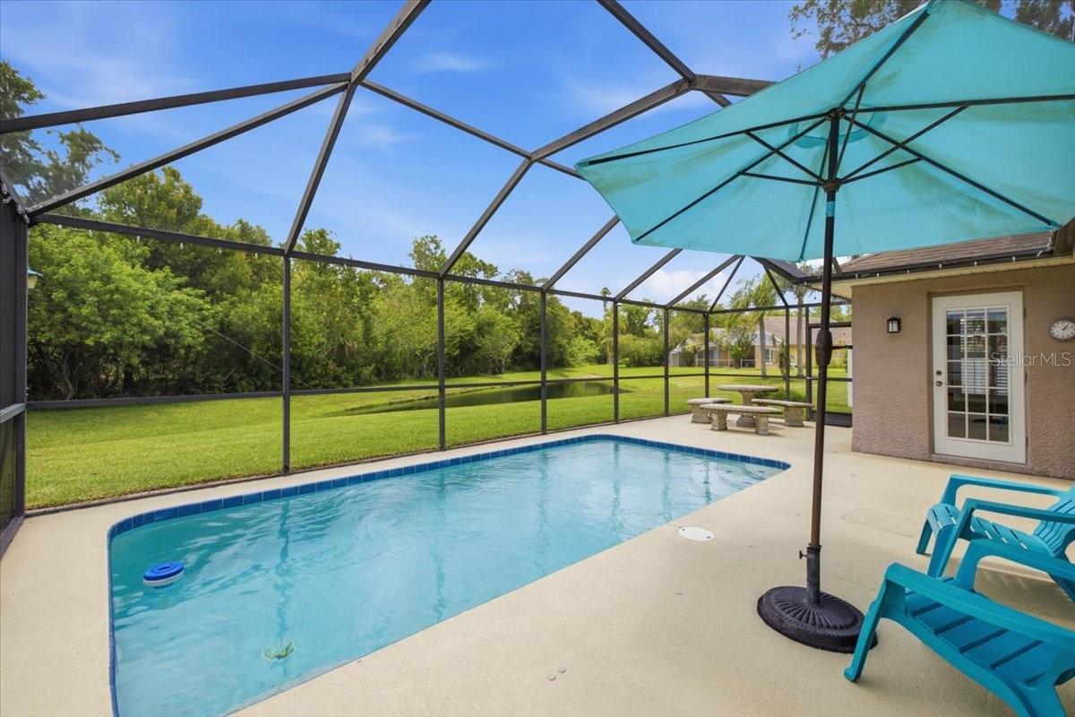 392 TAVERNIER CIR — photo 25