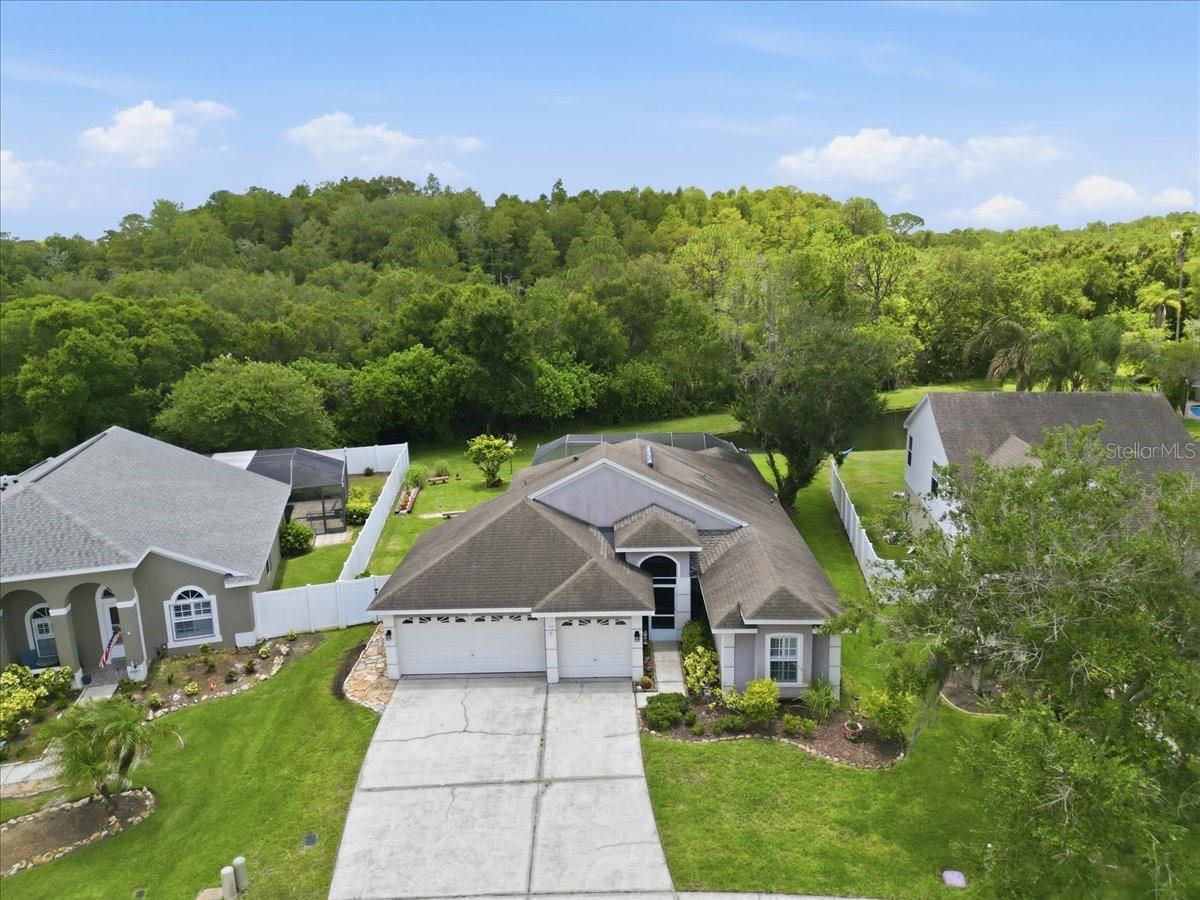 392 TAVERNIER CIR — photo 56