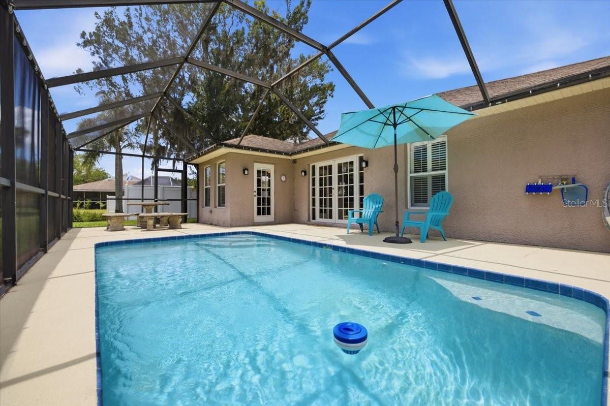 392 TAVERNIER CIR — photo 24