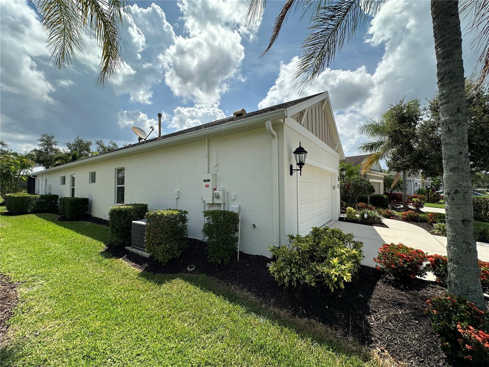 4811 SILVERMOSS DR — photo 85
