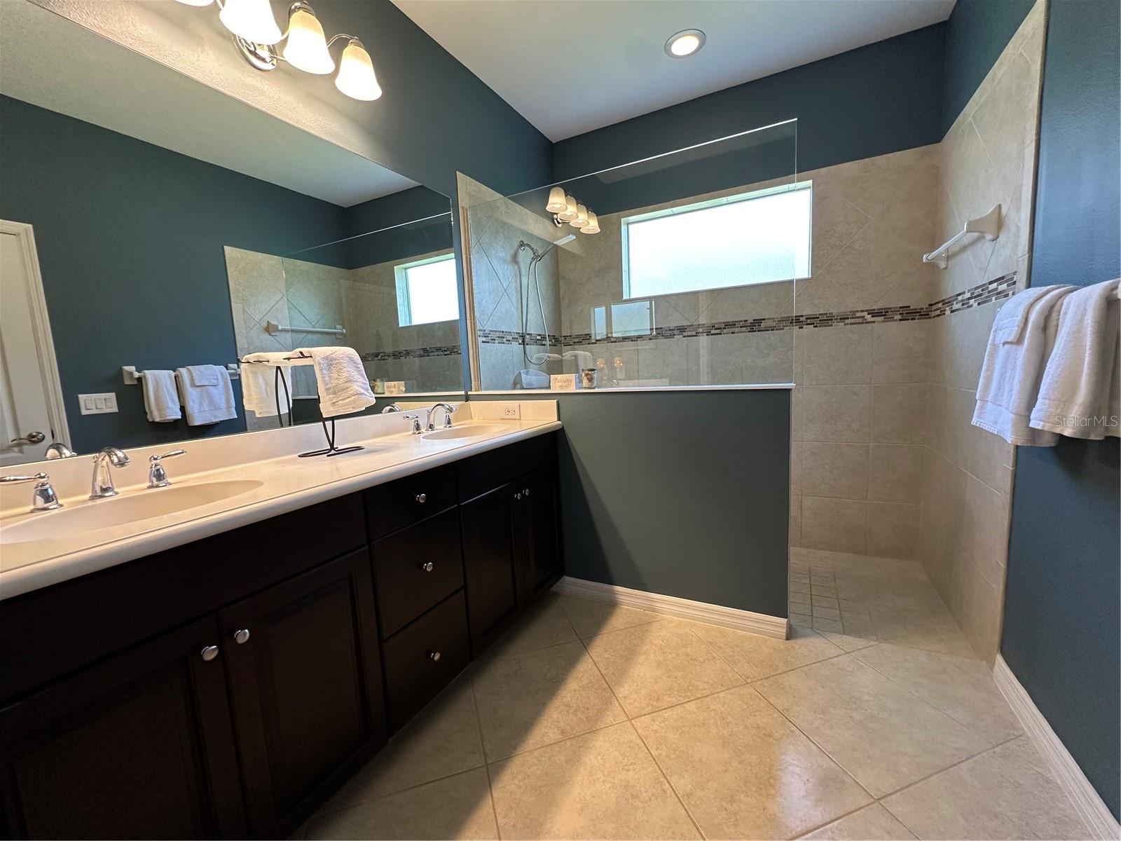 4811 SILVERMOSS DR — photo 45
