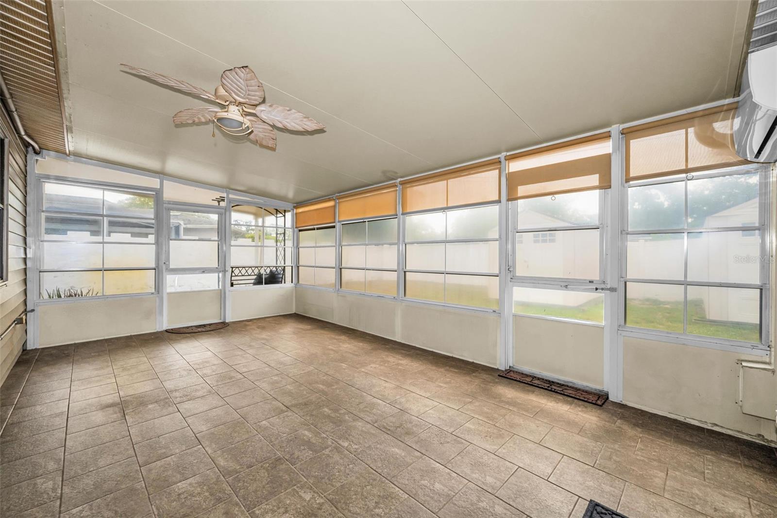 6701 ORCHARD DR N — photo 33