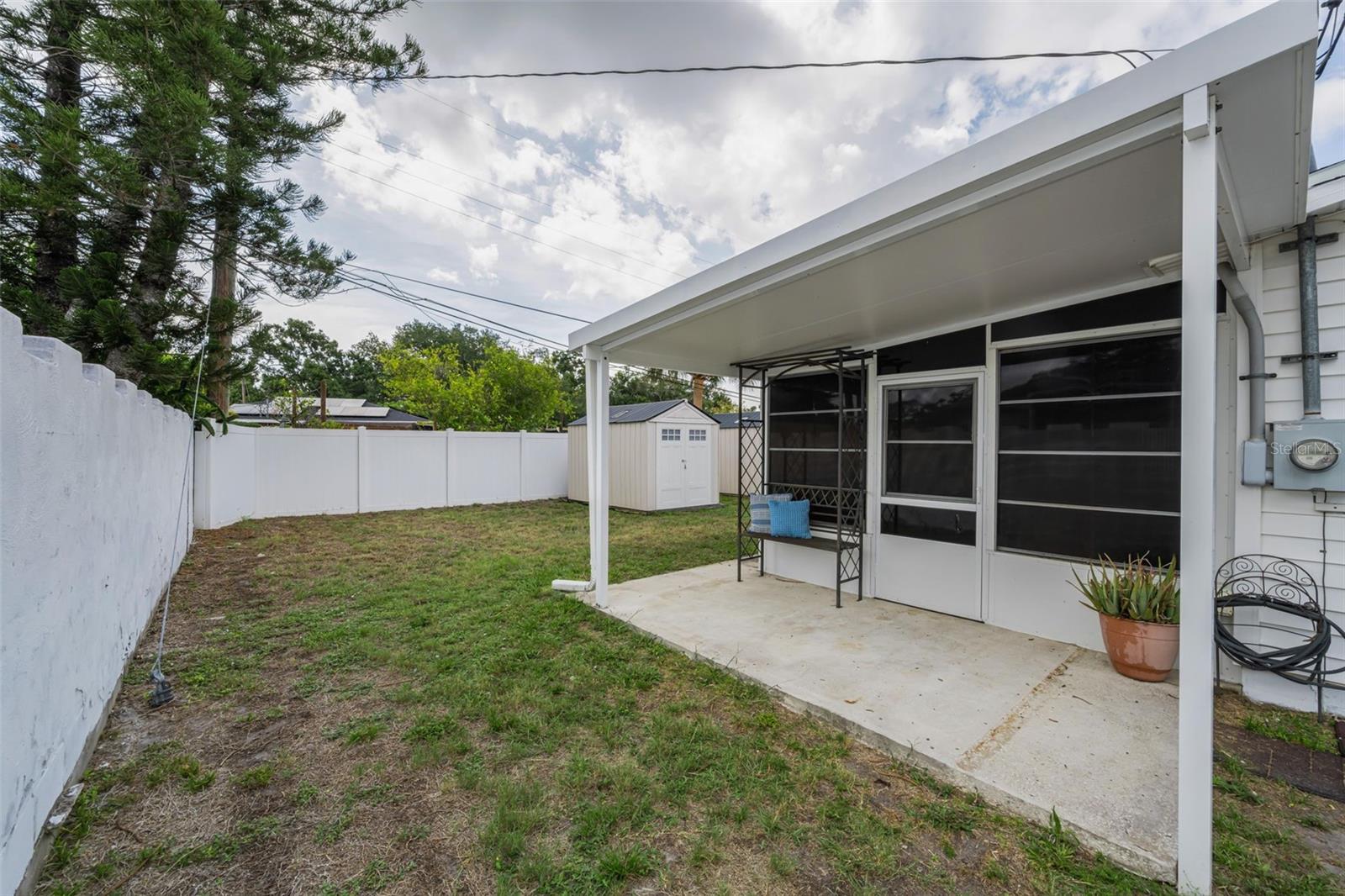 6701 ORCHARD DR N — photo 36