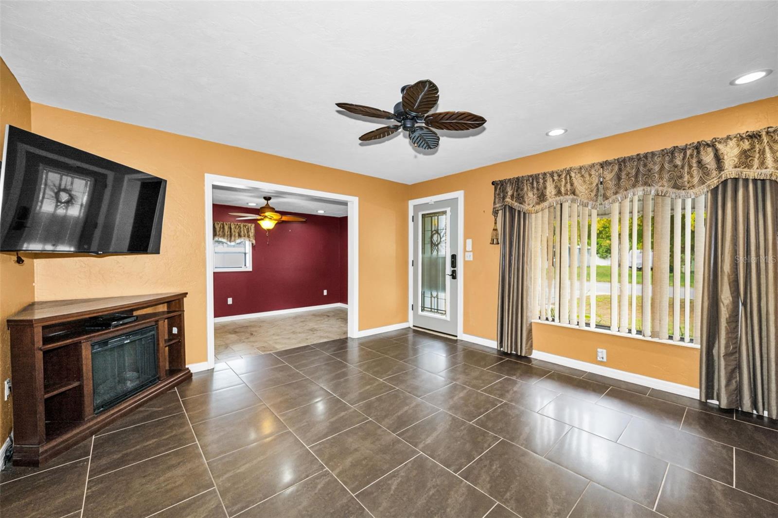 6701 ORCHARD DR N — photo 17