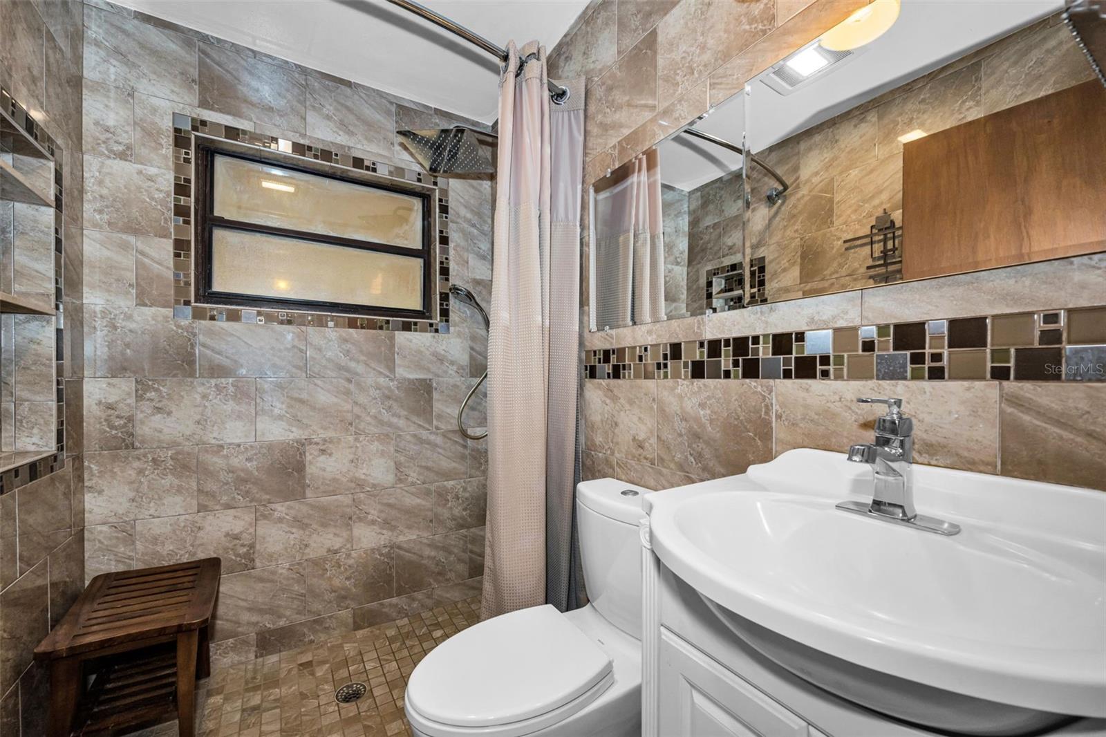 6701 ORCHARD DR N — photo 20