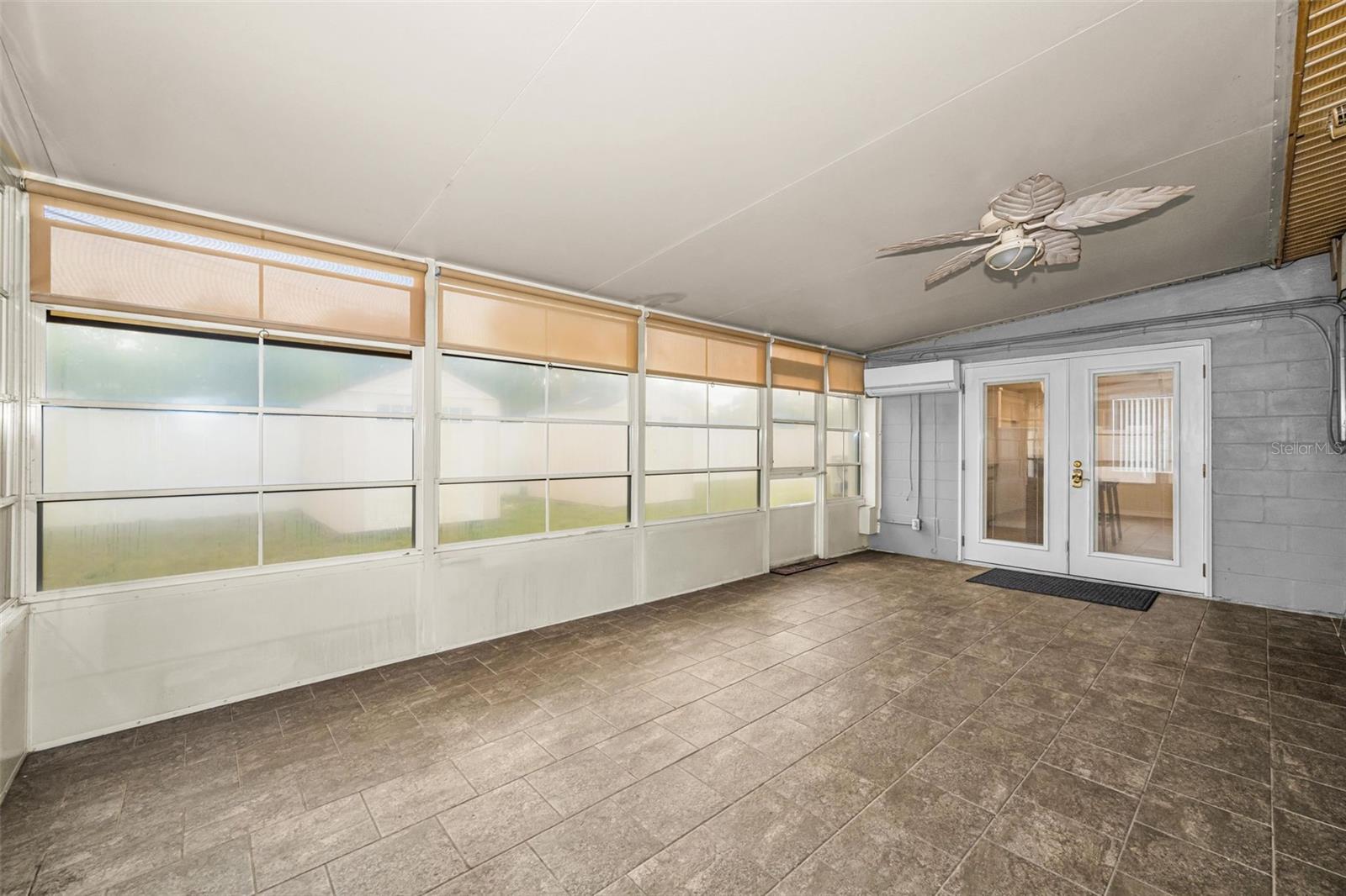 6701 ORCHARD DR N — photo 35