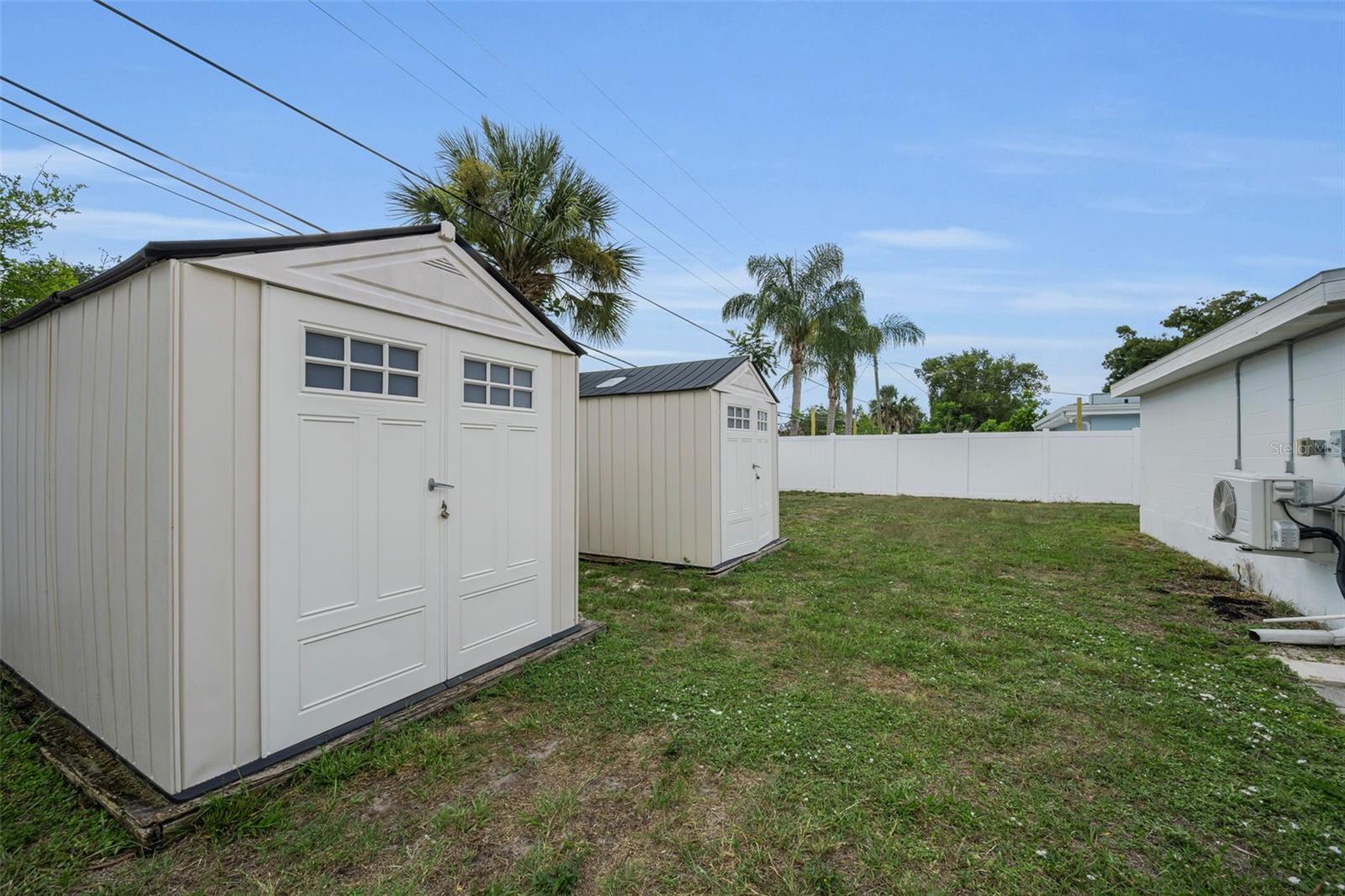 6701 ORCHARD DR N — photo 37