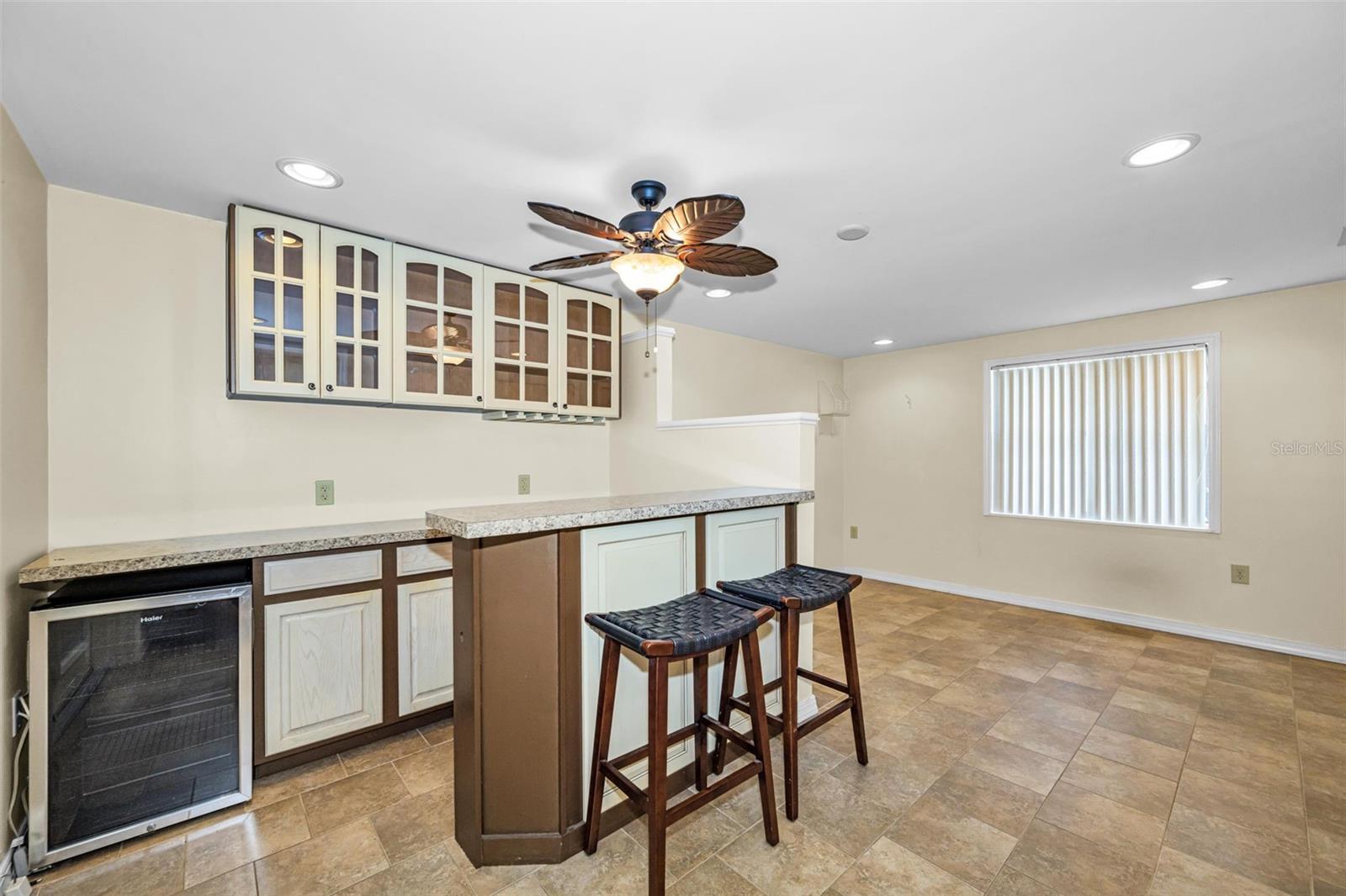 6701 ORCHARD DR N — photo 23
