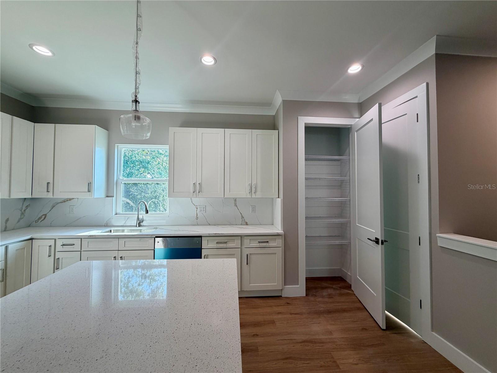 4314 W GRAY ST — photo 6
