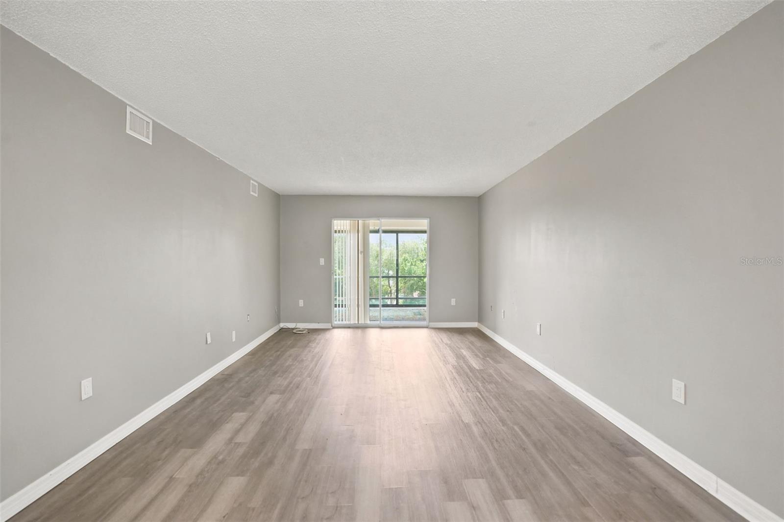 90 S HIGHLAND AVE #1414 — photo 4