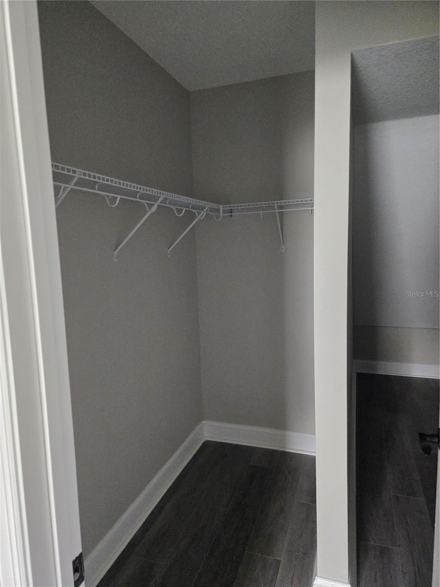 701 E LINEBAUGH AVE — photo 21