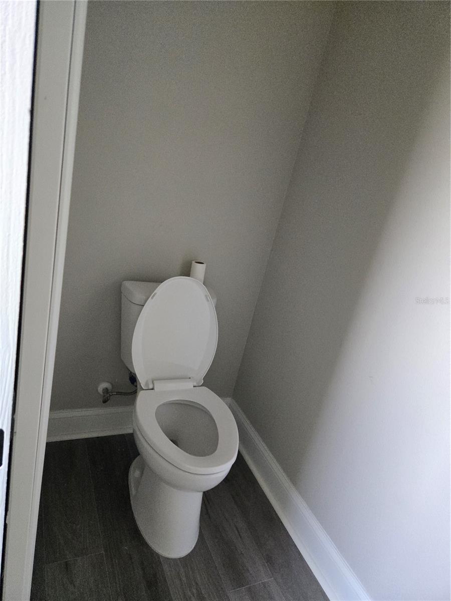 701 E LINEBAUGH AVE — photo 18