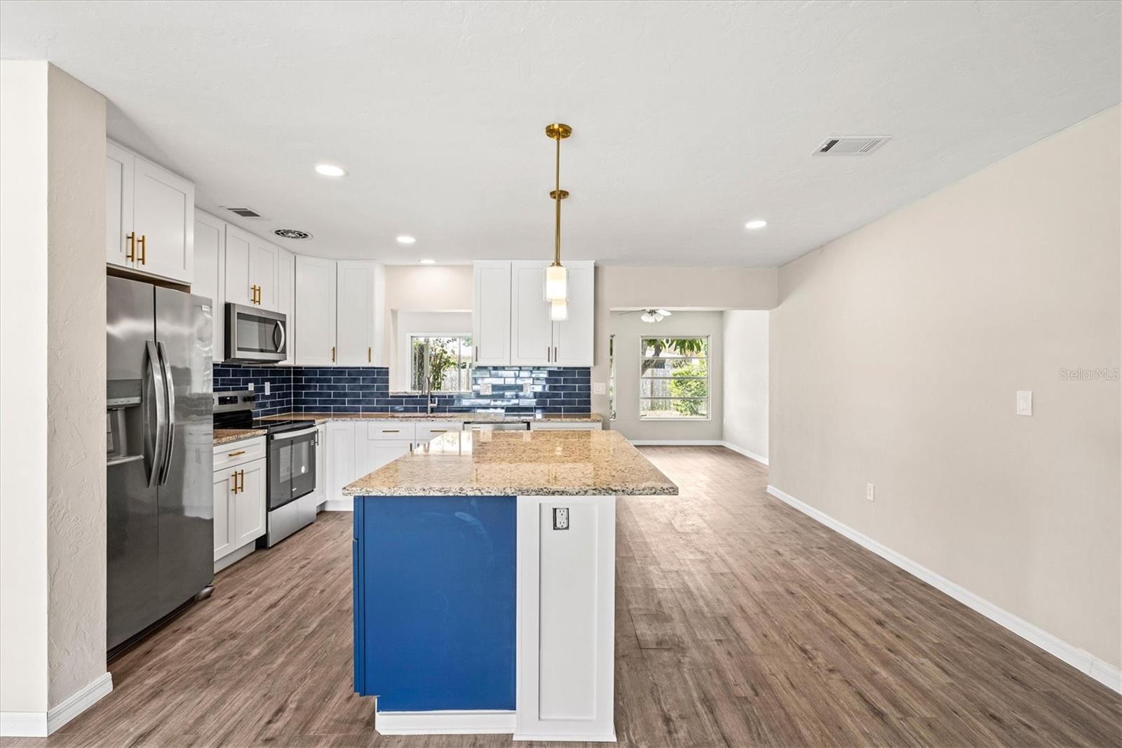 106 AURORA ST E — photo 11