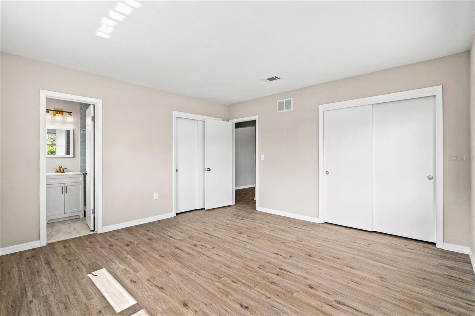 106 AURORA ST E — photo 35