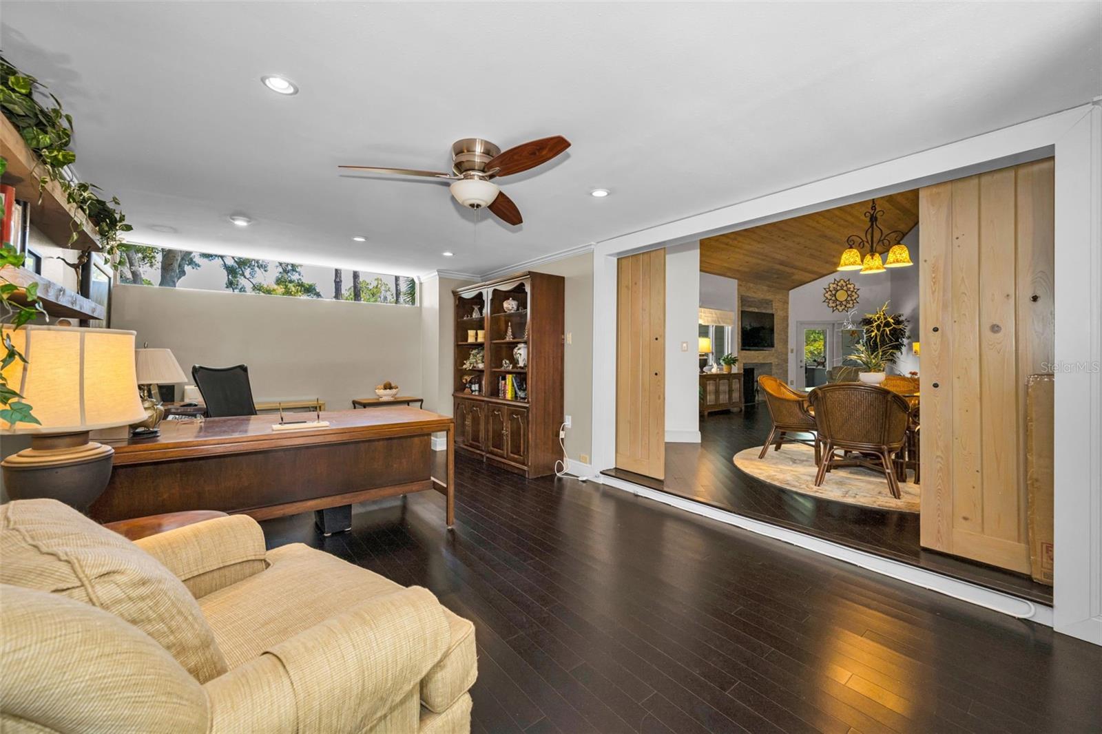 10497 LONGWOOD DR — photo 17