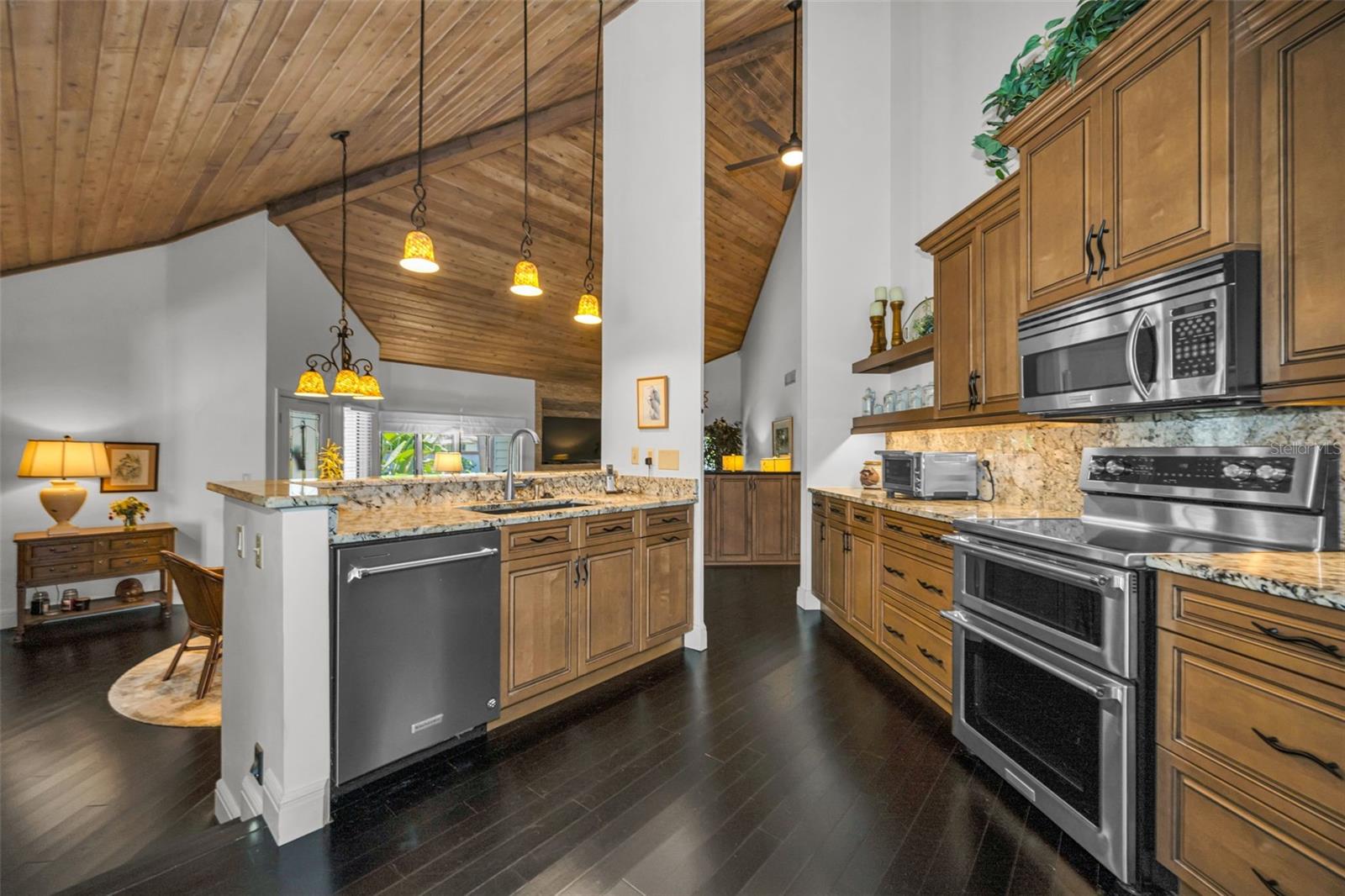 10497 LONGWOOD DR — photo 18