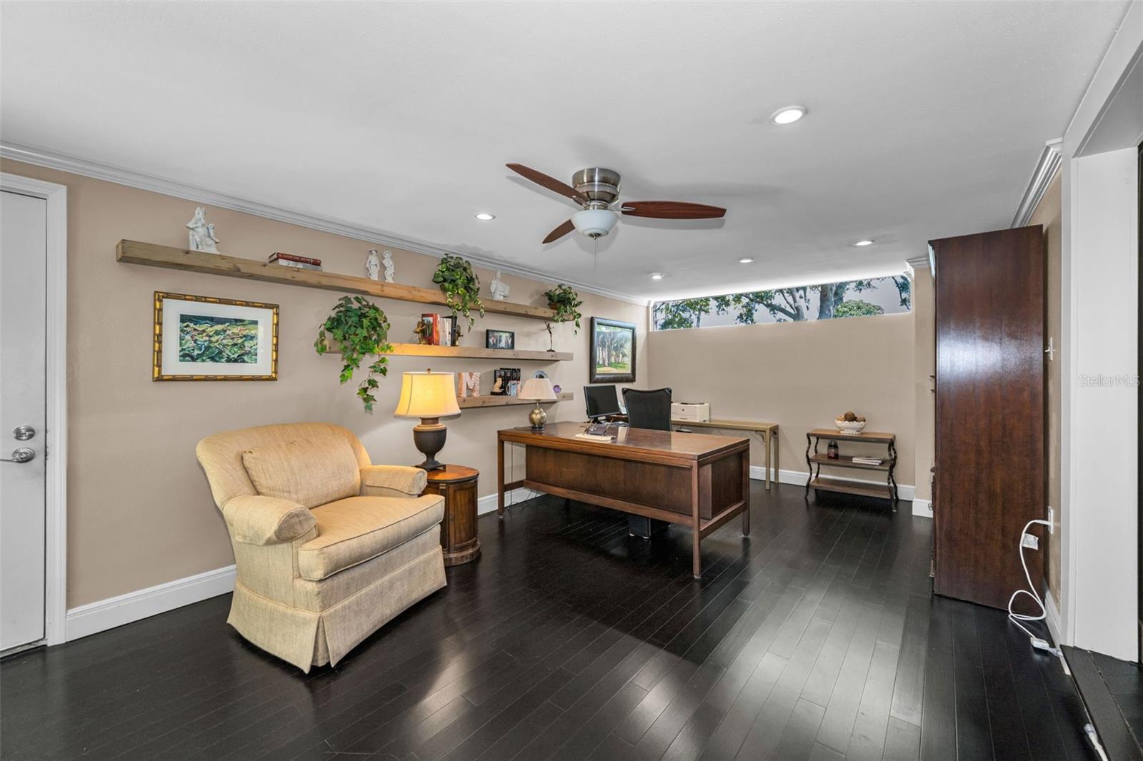 10497 LONGWOOD DR — photo 16