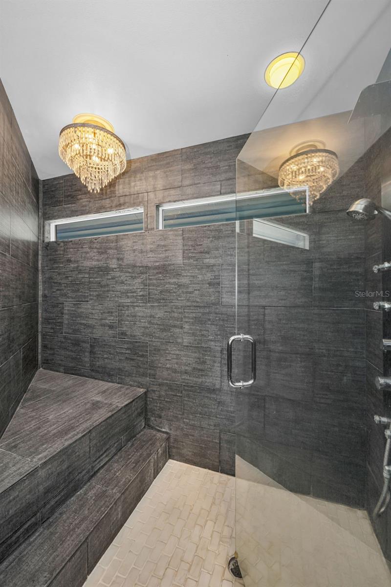 10497 LONGWOOD DR — photo 29