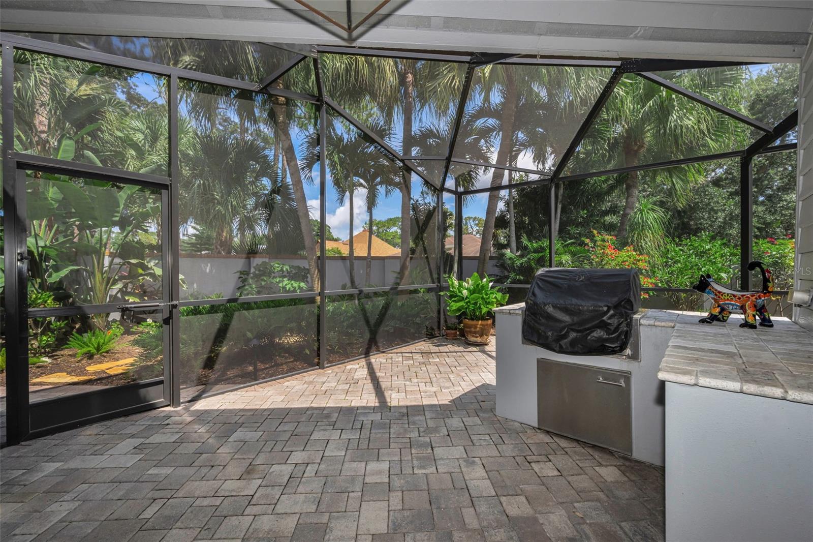 10497 LONGWOOD DR — photo 42