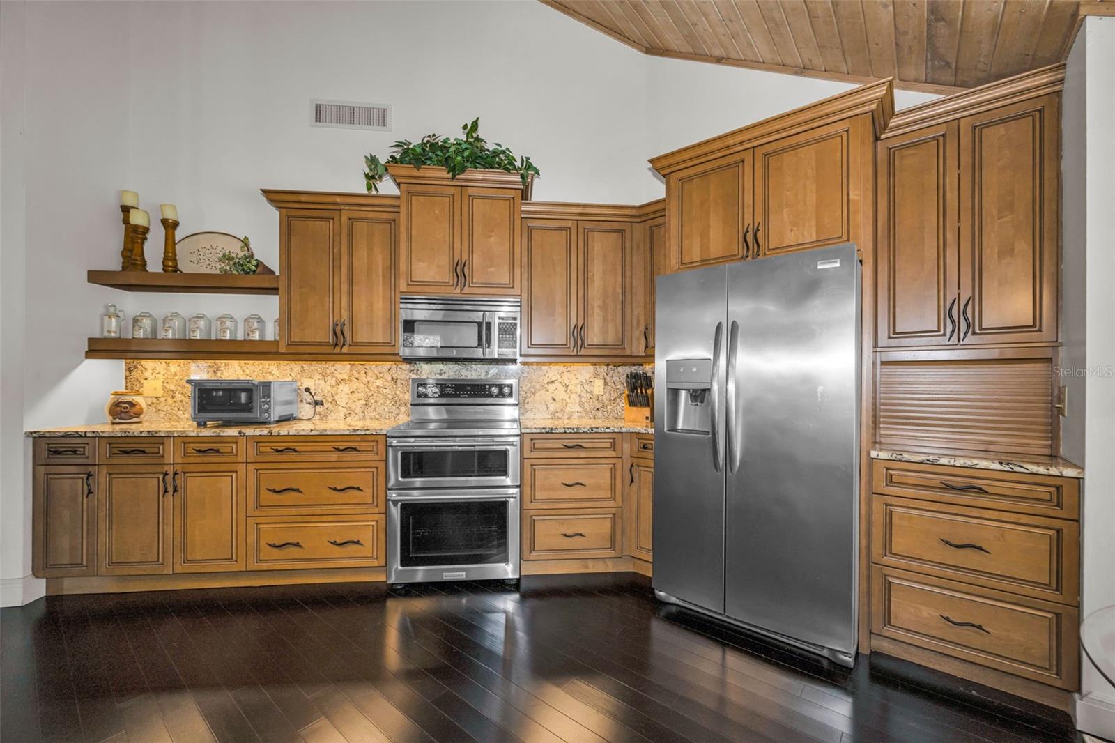 10497 LONGWOOD DR — photo 21