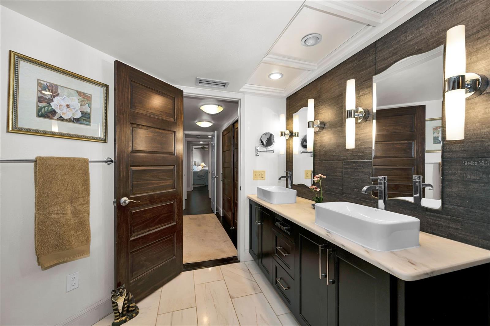 10497 LONGWOOD DR — photo 27