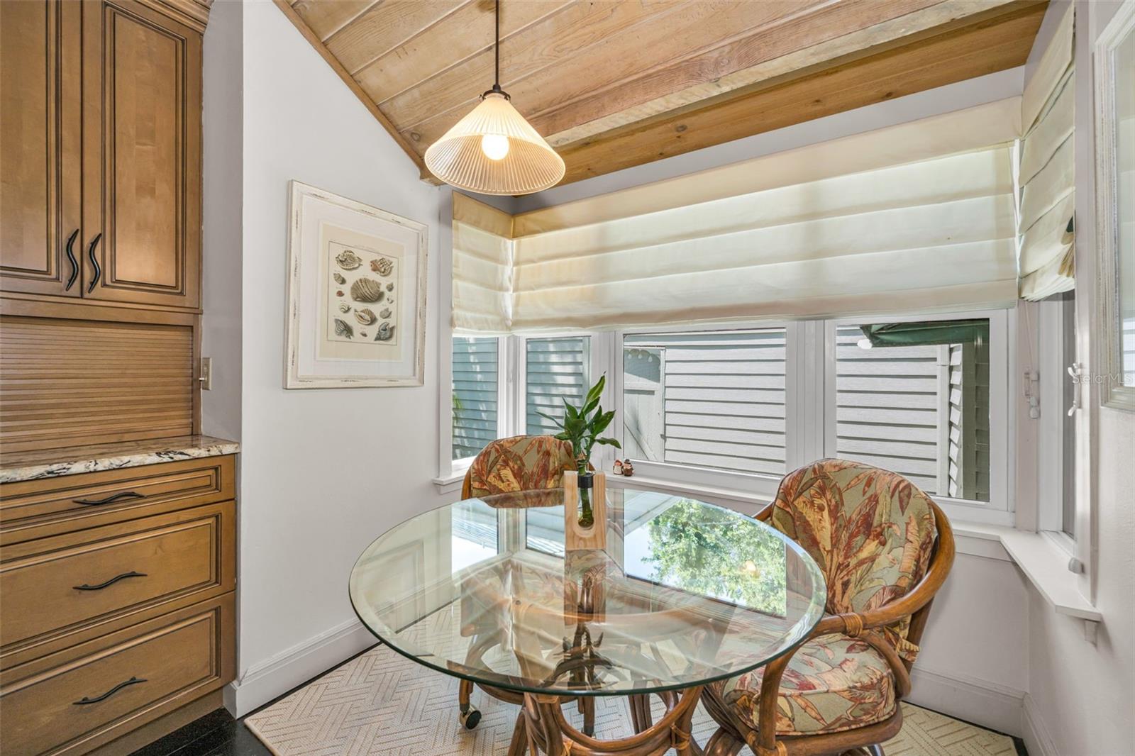 10497 LONGWOOD DR — photo 20
