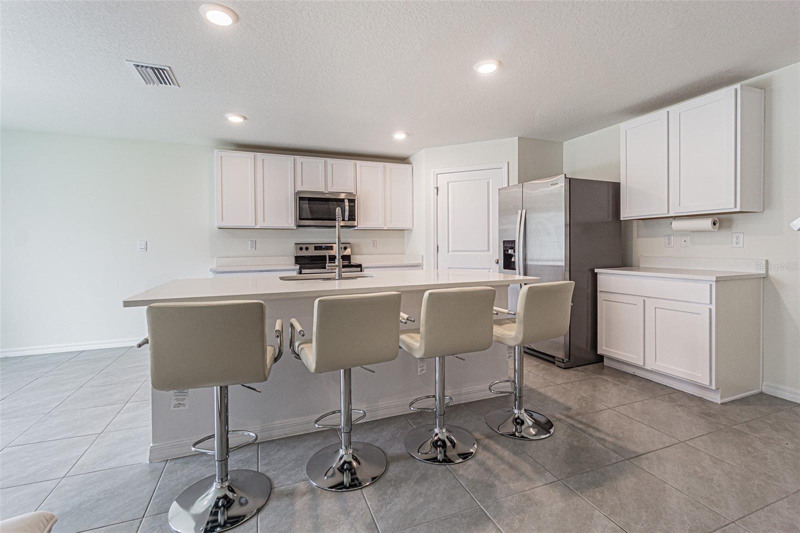 9213 MISSION BAY PL — photo 5