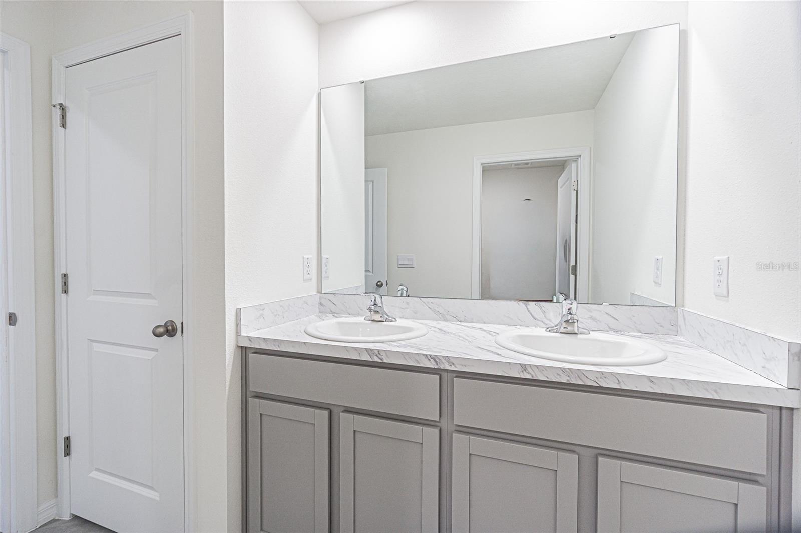 9213 MISSION BAY PL — photo 30