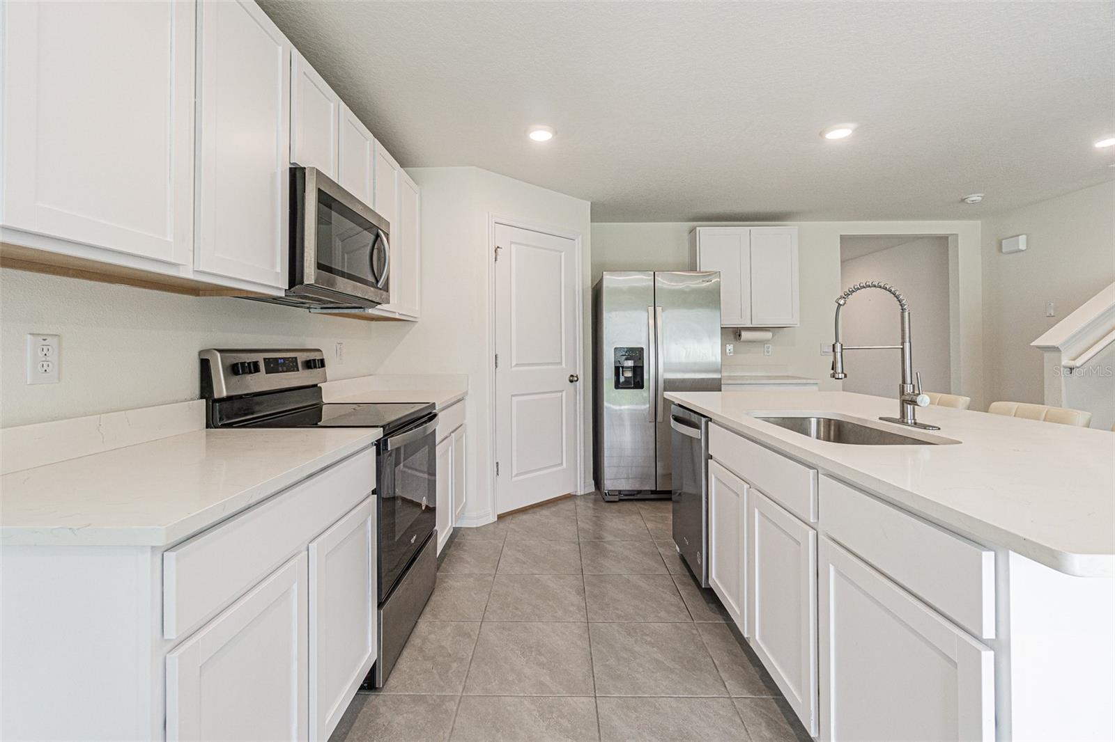 9213 MISSION BAY PL — photo 39