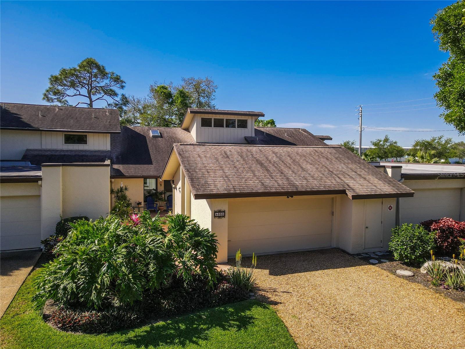 4660 LA JOLLA DR — photo 2