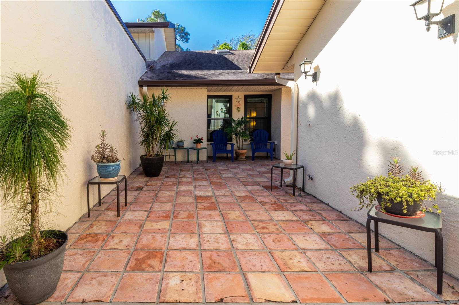 4660 LA JOLLA DR — photo 4