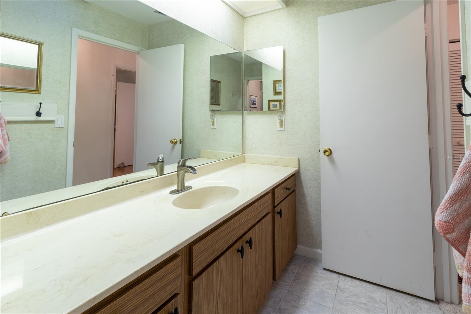 4660 LA JOLLA DR — photo 22