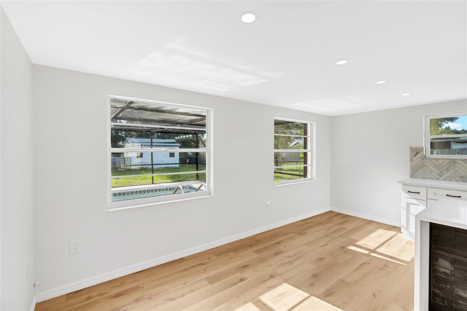 4603 ATLANTIC AVE — photo 22