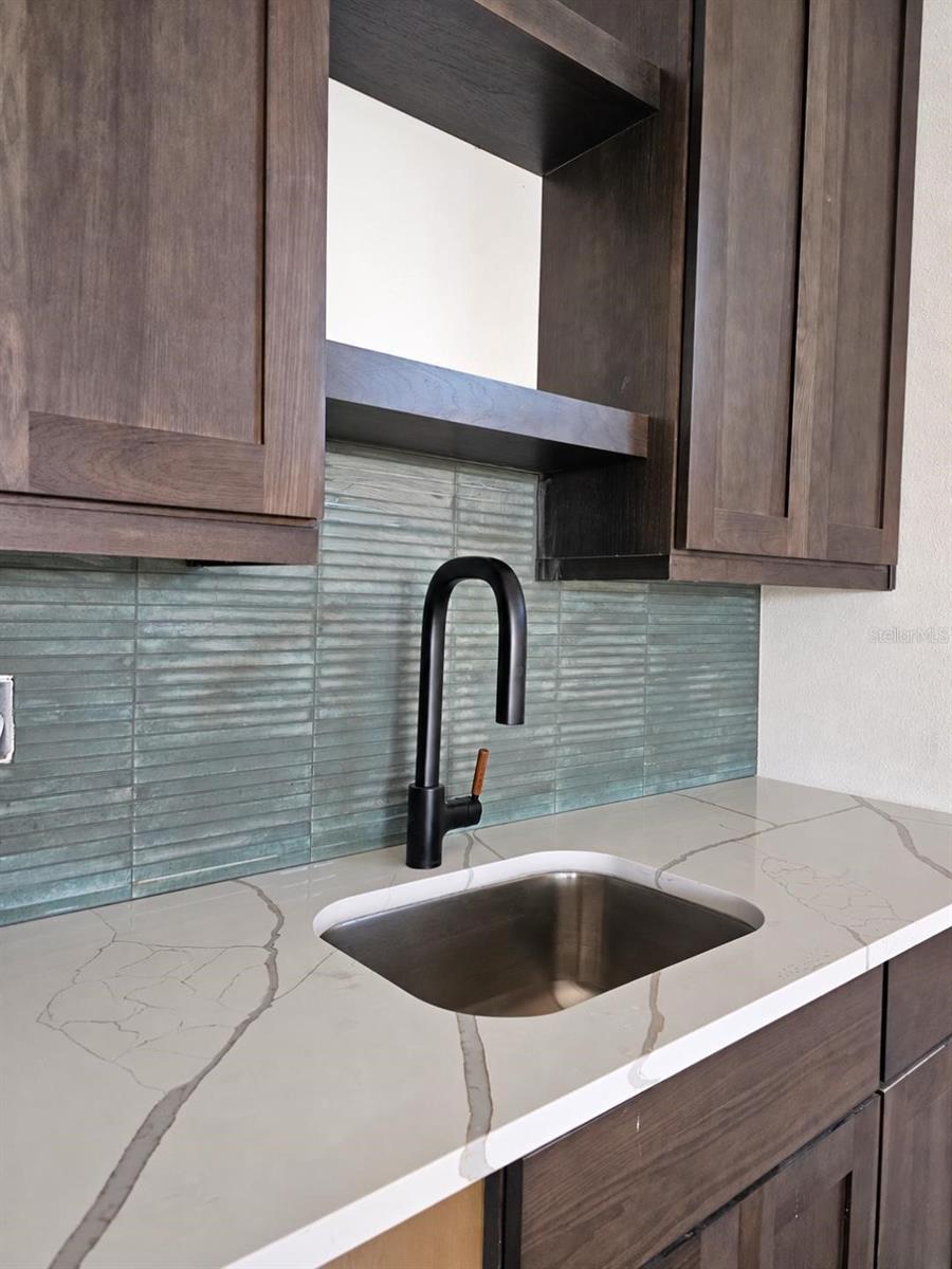 760 SEAVIEW DR — photo 6