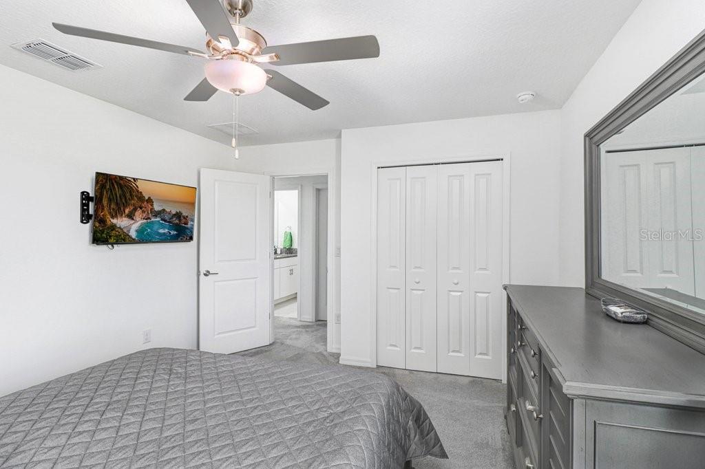 11099 RADIANT SHORE LOOP — photo 38