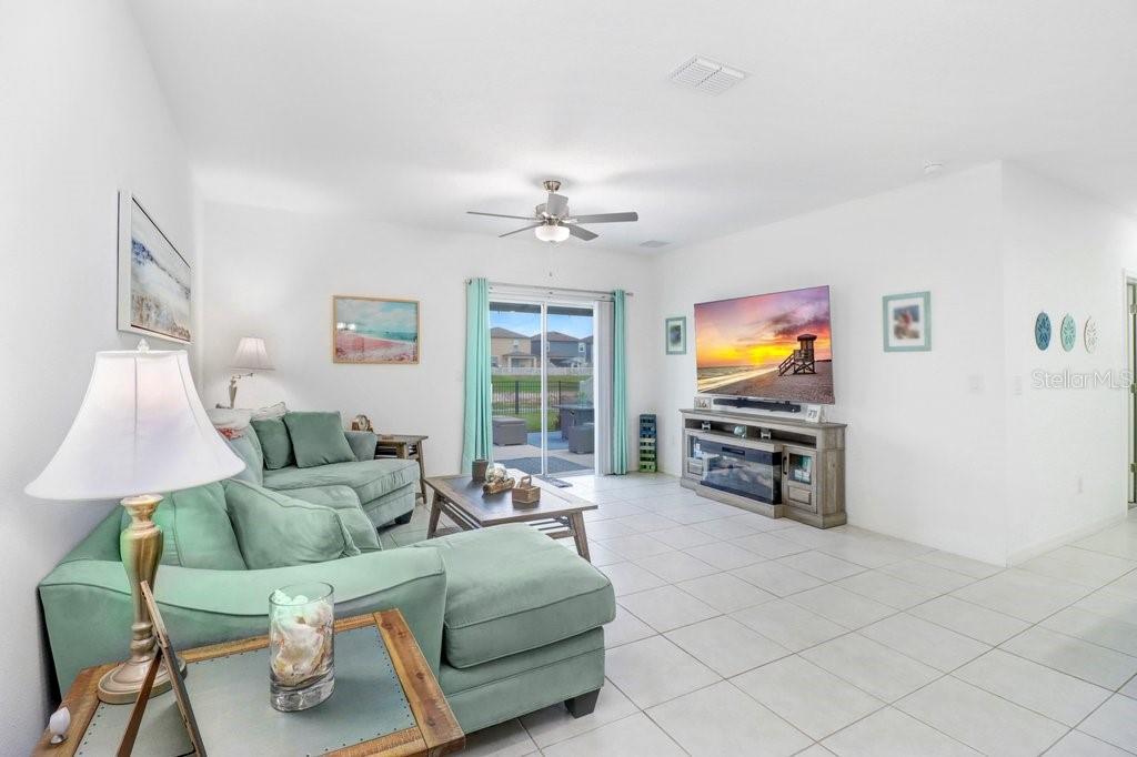 11099 RADIANT SHORE LOOP — photo 16