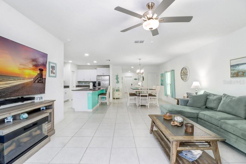 11099 RADIANT SHORE LOOP — photo 18