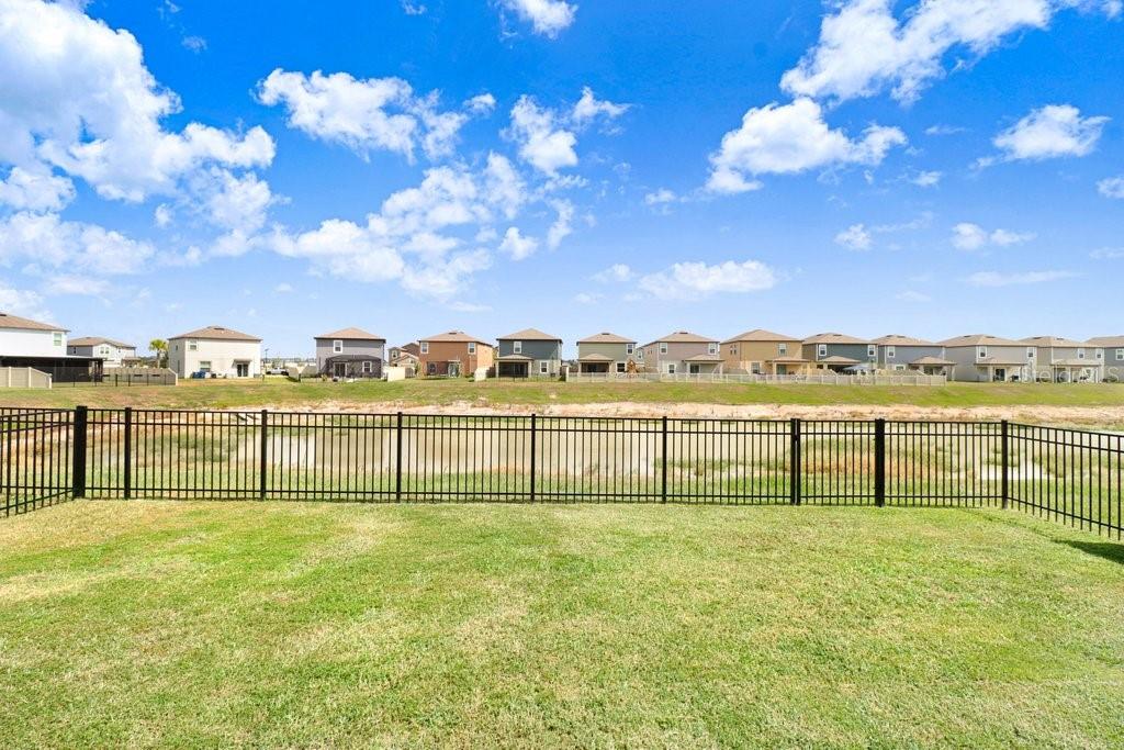 11099 RADIANT SHORE LOOP — photo 25