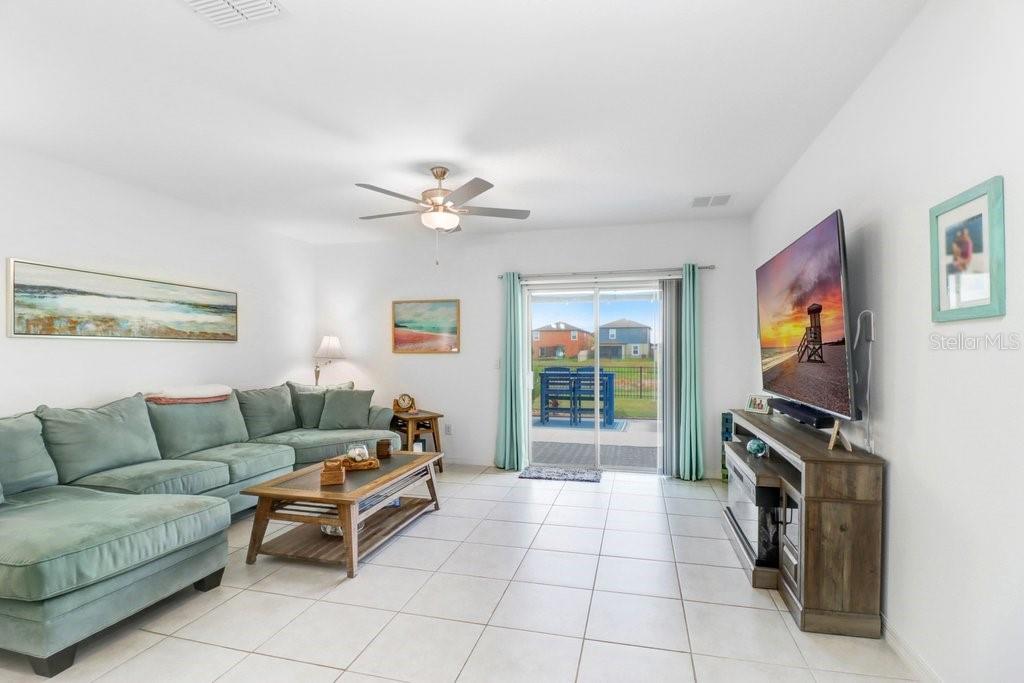 11099 RADIANT SHORE LOOP — photo 17