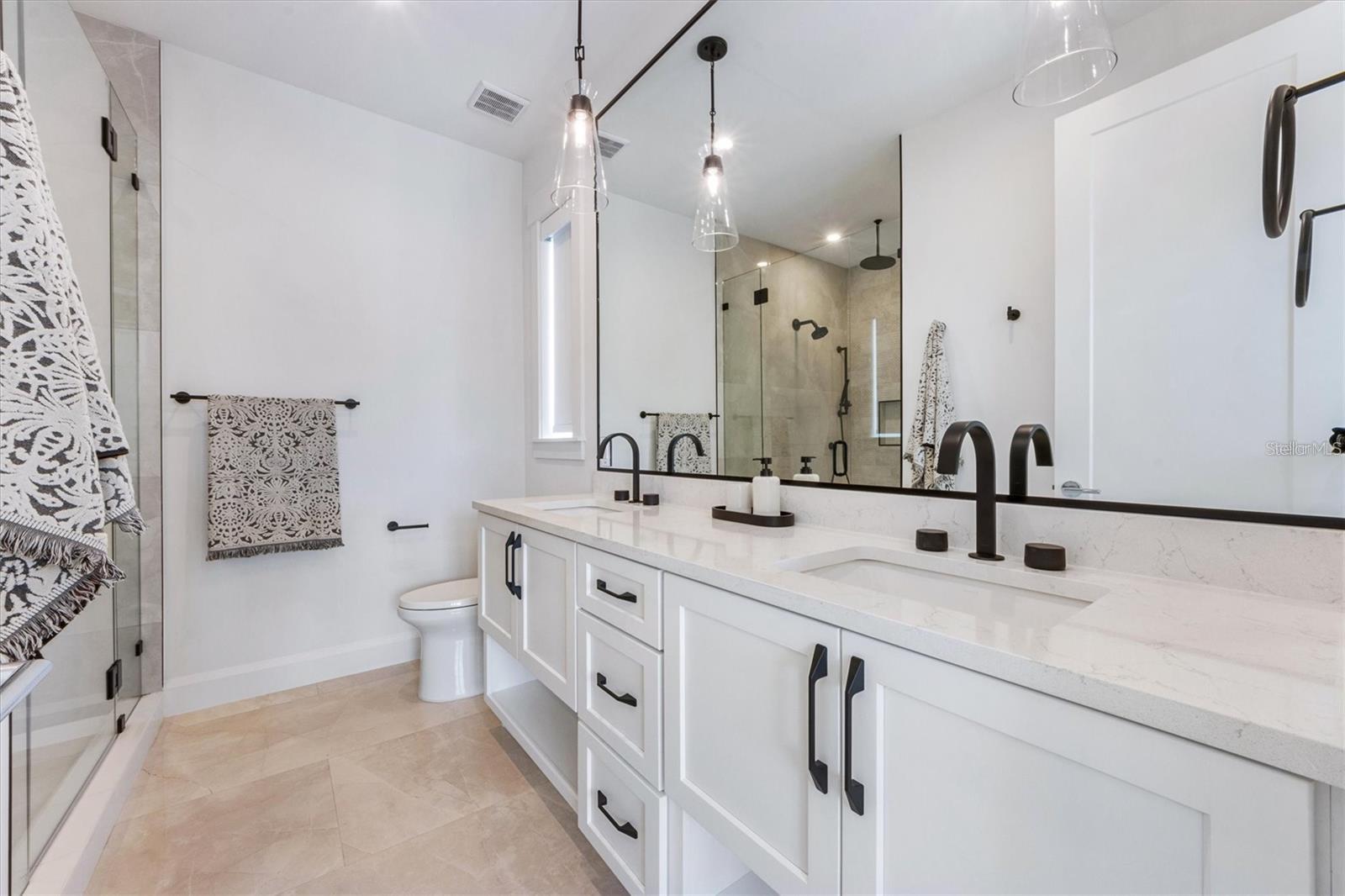 764 JACARANDA RD — photo 15