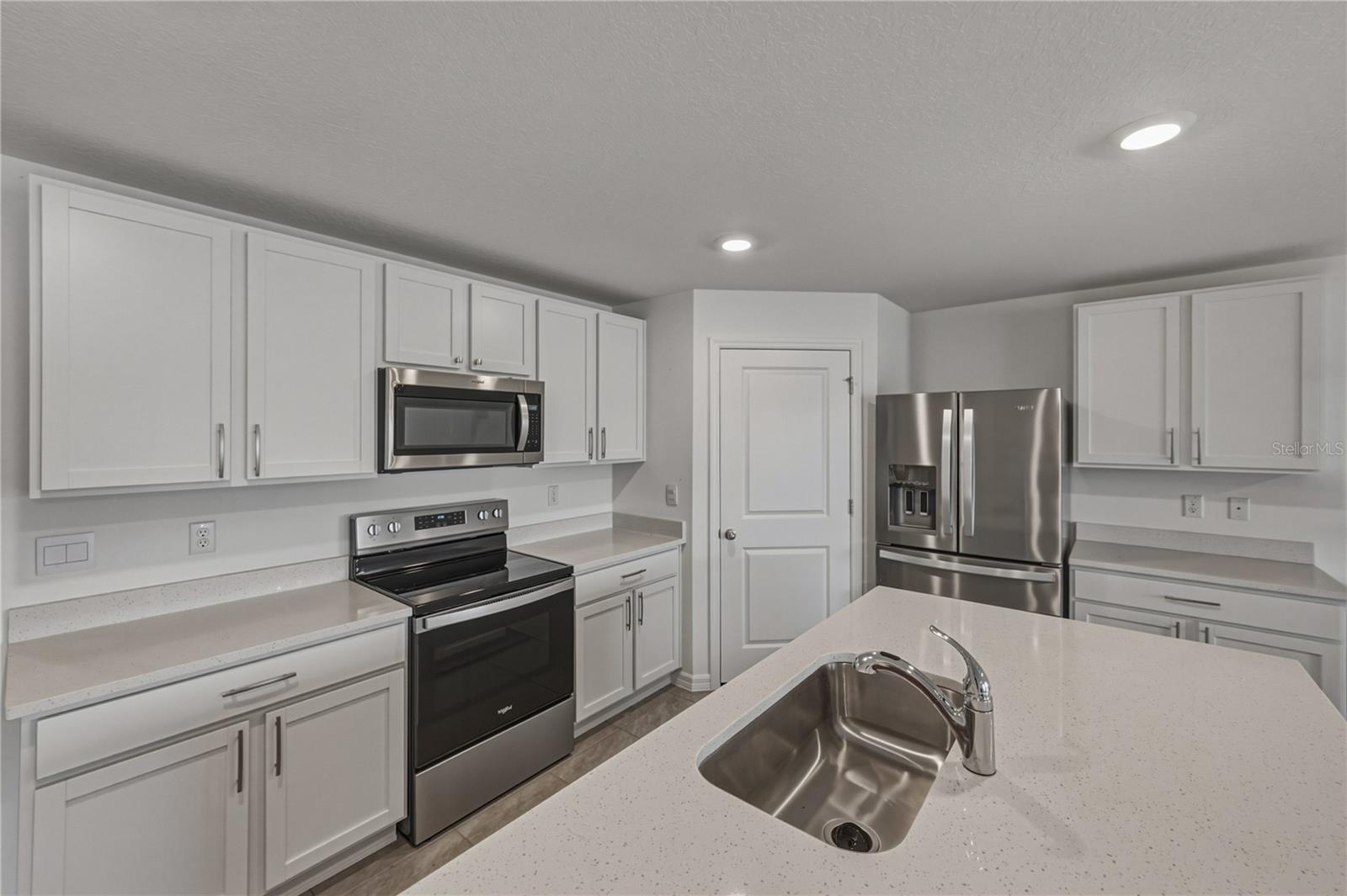 3062 LIVING CORAL ST — photo 18