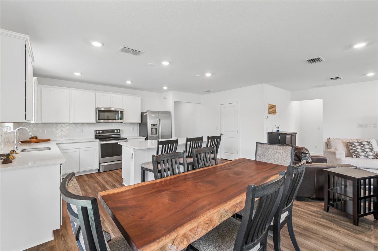3883 CAPRI COAST DR — photo 15